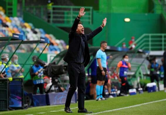 סימאונה. טירוף על הקווים // צילום: רויטרס